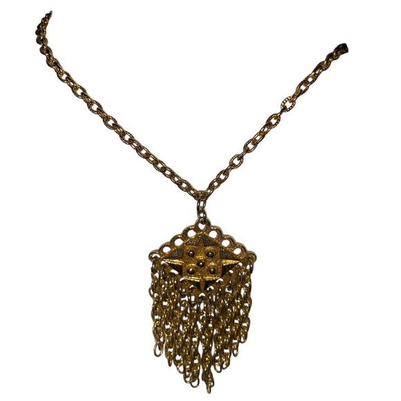 *  Necklace 24" long 2" fringed diamond gold tone classic clasp Gold Tone - Picture 2 of 8